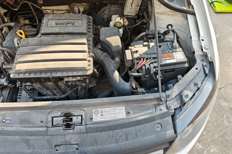 大众 Polo 2016款 1.4L 自动风尚型局部细节9007