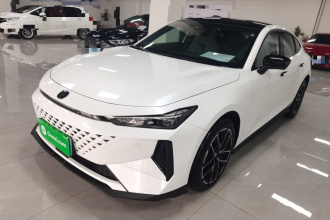 长安UNI-V 智电iDD 2024款 蓝鲸智电iDD 136km 智尊型