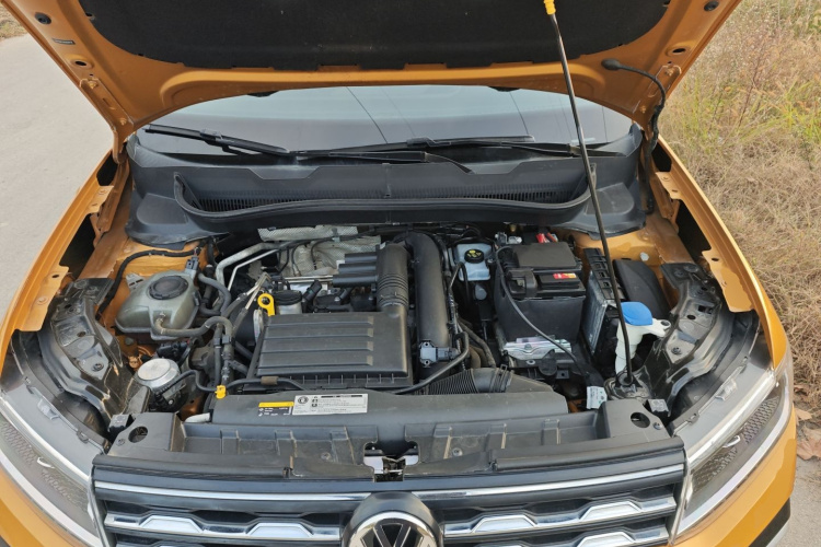 大众 途铠 2019款 280TSI DSG舒适版机舱底盘24