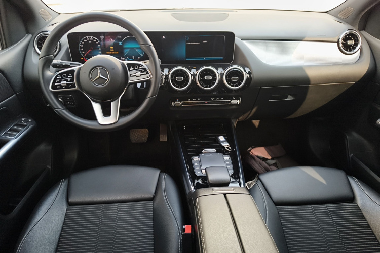 奔驰B级 2020款 B 180中控内饰7002