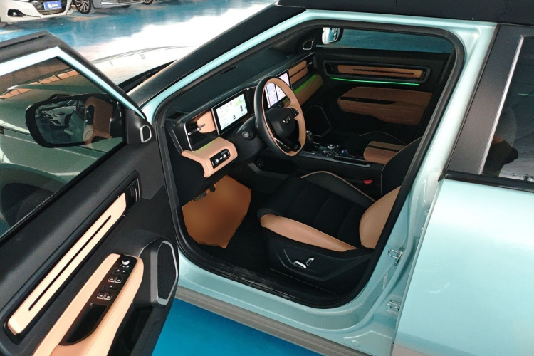 吉利汽车 吉利icon 2023款 1.5TD 巧克力醇巧版中控内饰20