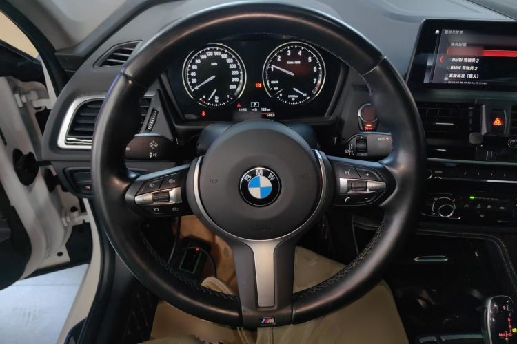 宝马1系 2020款 120i M运动套装局部细节13