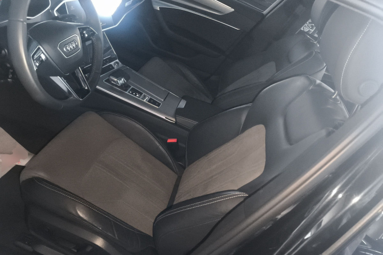 奥迪A6L 2020款 40 TFSI 豪华动感型中控内饰19