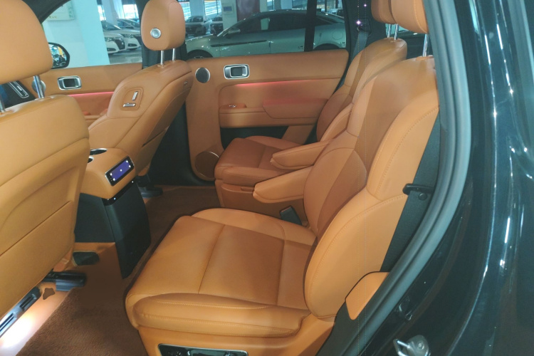 理想汽车 理想L9 2024款 Ultra中控内饰7004