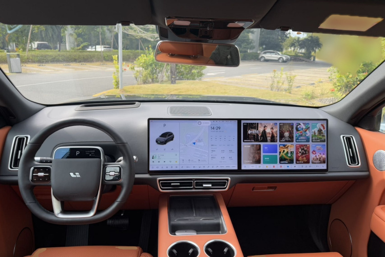 理想汽车 理想L8 2024款 Pro中控内饰7002