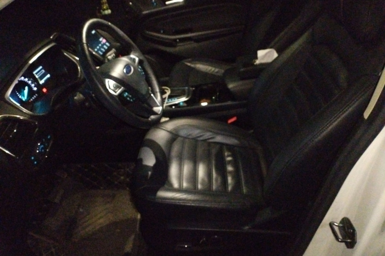 福特 锐界 2016款 EcoBoost 245 两驱豪锐型 7座中控内饰19