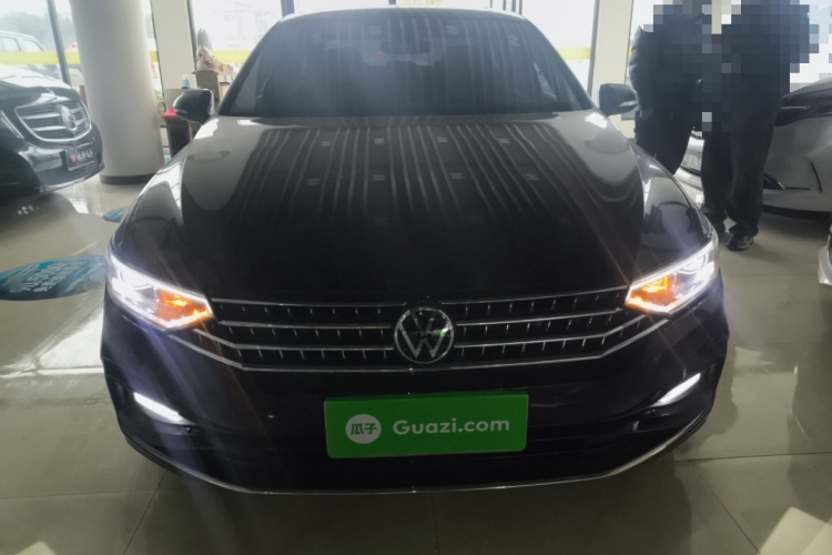 大众 迈腾 2023款 200万辆纪念版 330TSI DSG豪华型车身外观6001