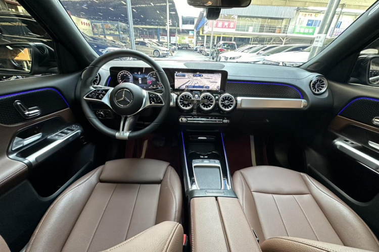 奔驰GLB 2024款 GLB 200 动感型局部细节14