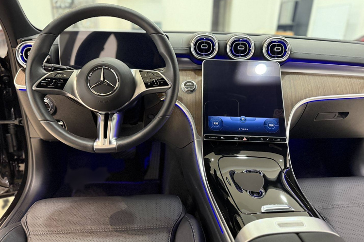 奔驰C级 2022款 C 260 L中控内饰7003
