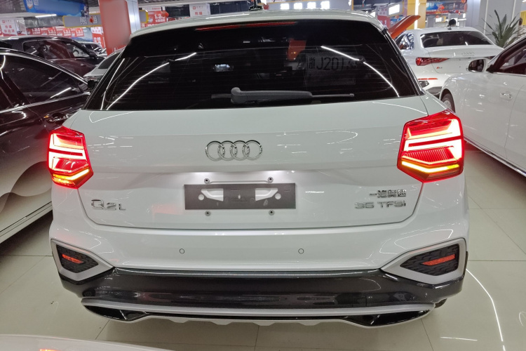 奥迪Q2L 2022款 35 TFSI 进取致雅型车身外观6004