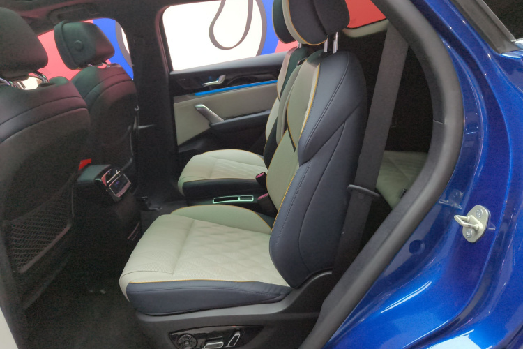 比亚迪 唐新能源 2022款 EV 635KM 四驱旗舰型中控内饰21