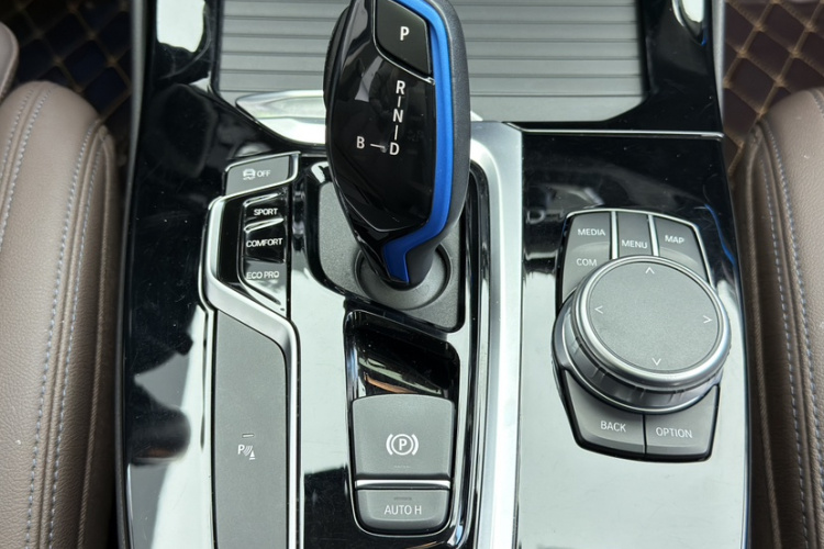 宝马iX3 2021款 改款 领先型中控内饰7007