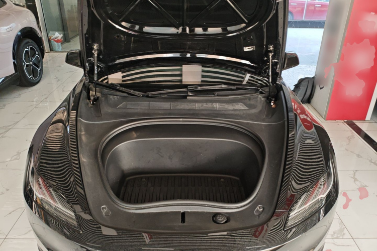 特斯拉 Model 3 2023款 长续航全轮驱动版局部细节24