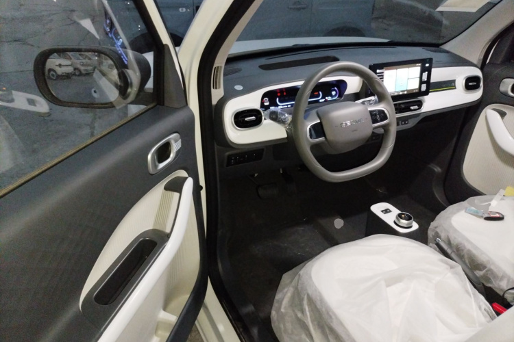 吉利银河 熊猫 2025款 210km 元气熊中控内饰20