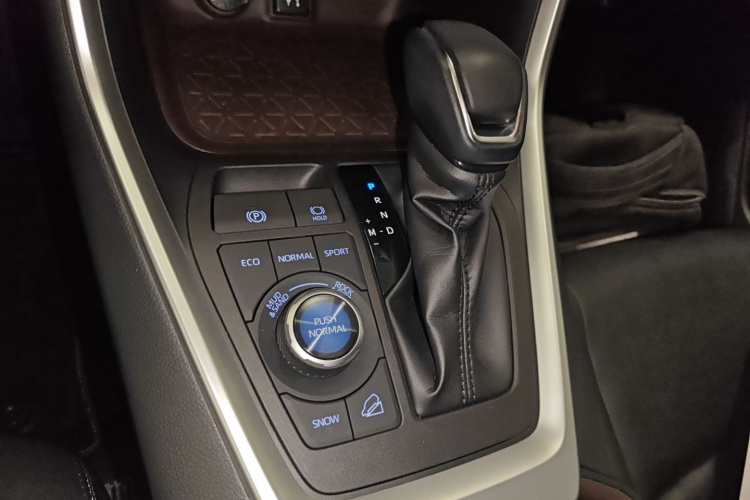 丰田 RAV4荣放 2020款 2.0L CVT四驱尊贵版局部细节18