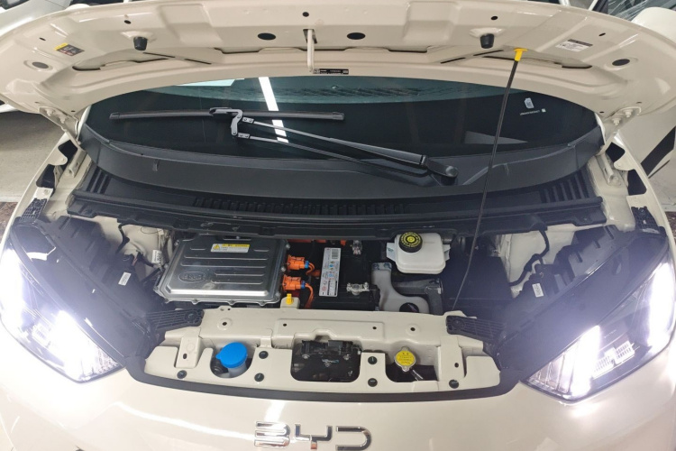 比亚迪 海鸥 2025款 405km 飞翔版机舱底盘24