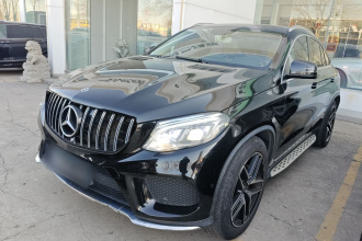 奔驰GLE轿跑 2017款 GLE 320 4MATIC 轿跑SUV