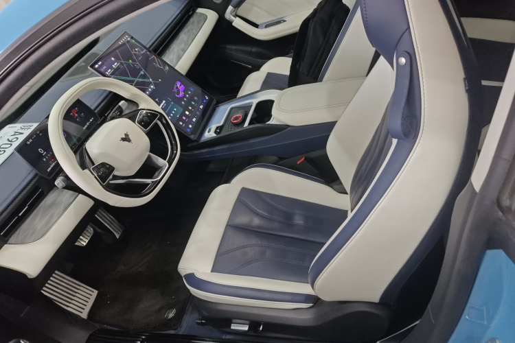 哪吒汽车 哪吒GT 2023款 560中控内饰19