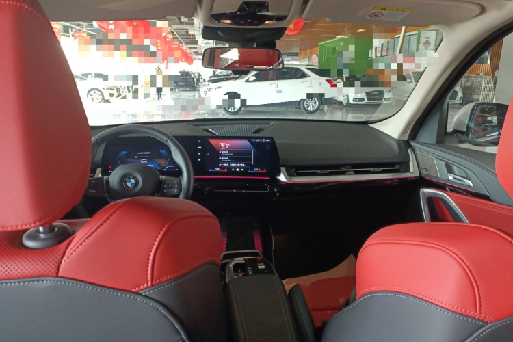 宝马X1 2023款 sDrive25Li X设计套装中控内饰7002