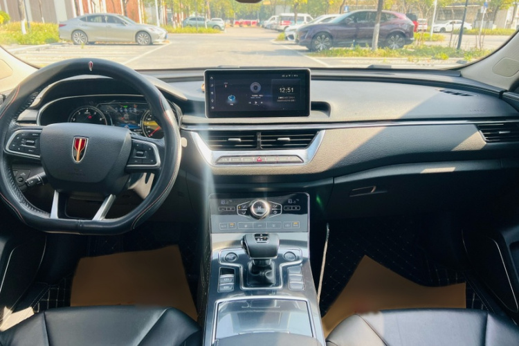 红旗H5 2020款 1.8T 自动智联旗韵版中控内饰7006