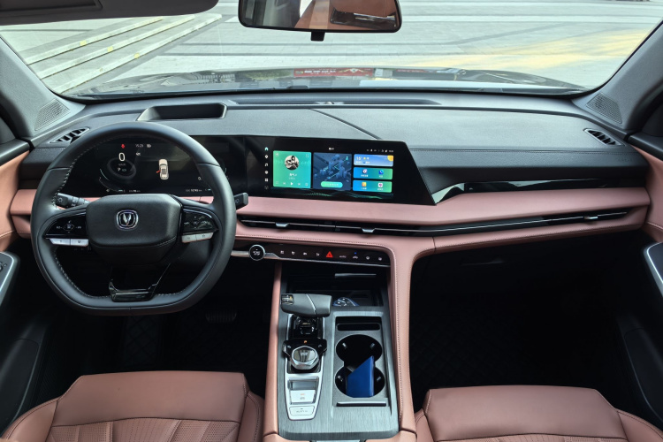 长安CS75 PLUS 2024款 第三代 冠军版 2.0T 智驾劲擎型中控内饰7003