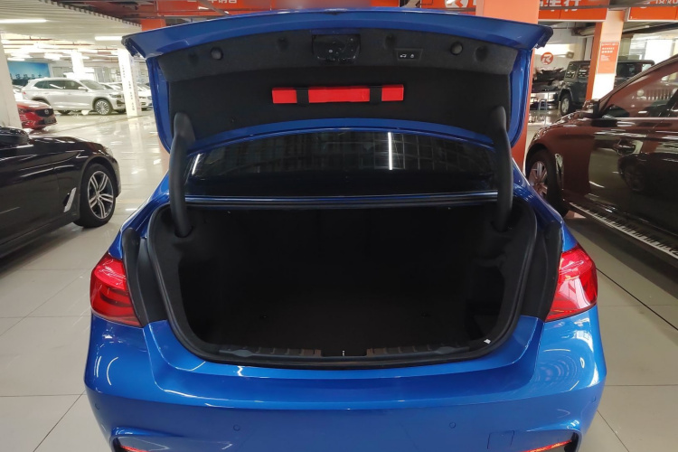 宝马3系 2018款 320i M运动套装局部细节23