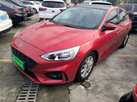 福特 福克斯 2020款 两厢 EcoBoost 180 自动锋潮型