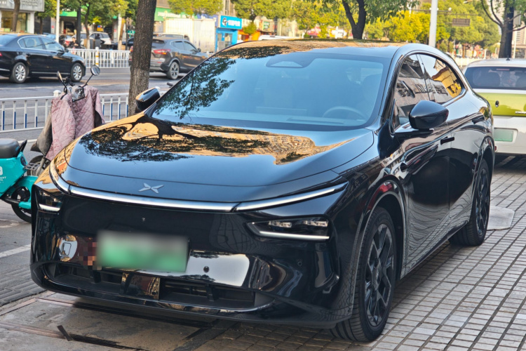 小鹏G7 2025款 702 超长续航 Max车身外观6001