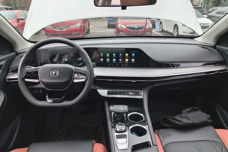 长安 逸动 2024款 PLUS 蓝鲸NE 1.4T GDI DCT高能版中控内饰12