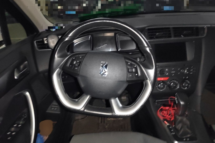 DS 5LS 2016款 1.6T 风尚版THP160中控内饰13