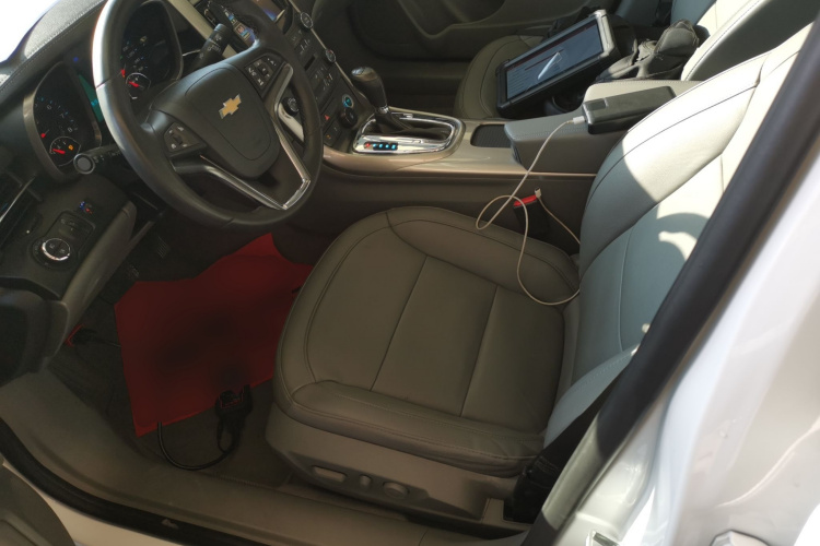 雪佛兰 迈锐宝 2014款 2.0L 自动豪华版中控内饰19