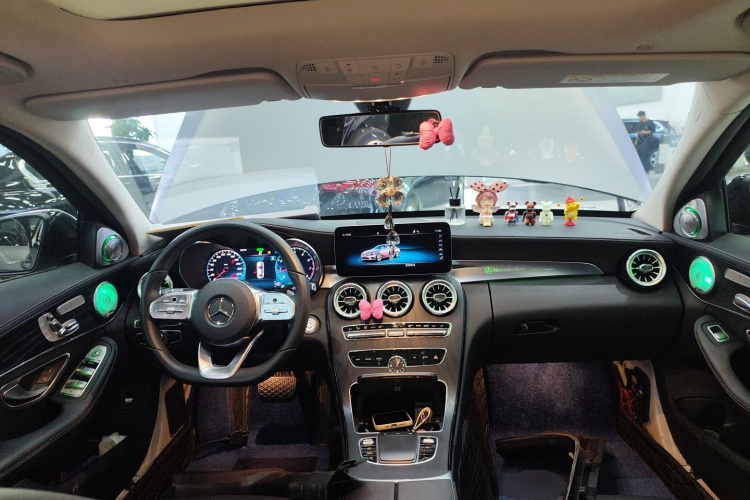 奔驰C级 2021款 C 260 L 运动星耀臻藏版中控内饰12