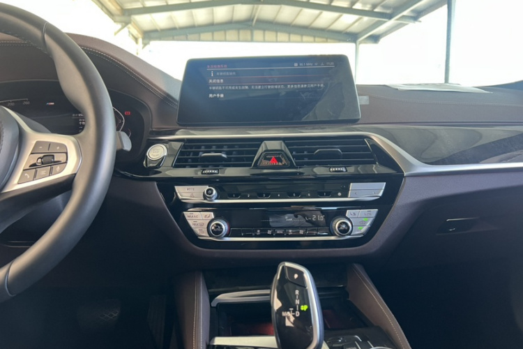 宝马5系 2020款 525Li M运动套装局部细节16