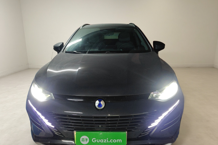 腾势N8 2023款 四驱超混旗舰六座版车身外观2