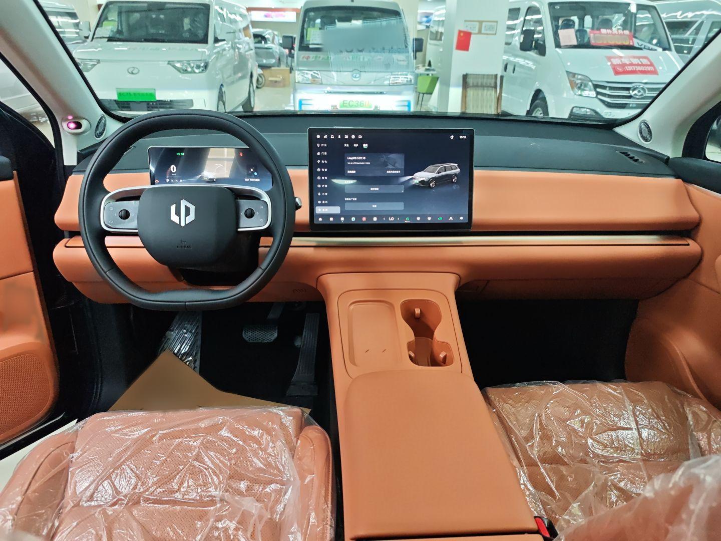 零跑汽车 零跑C16 2024款 增程 200尊享版