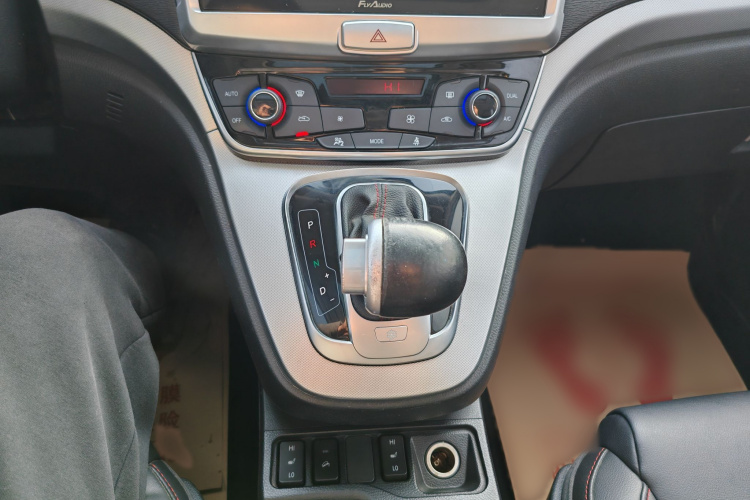 哈弗H6 2015款 运动版 1.5T 自动两驱豪华型中控内饰7004