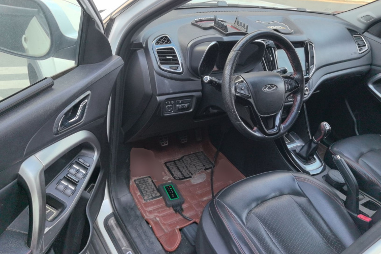 奇瑞 瑞虎5 2016款 1.5T 手动家悦信赖版中控内饰7003