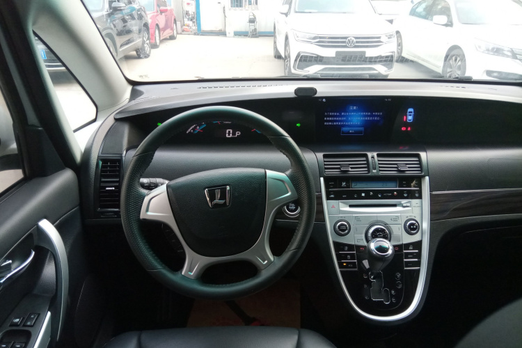 纳智捷 大7 MPV 2016款 2.0T 豪华型中控内饰13