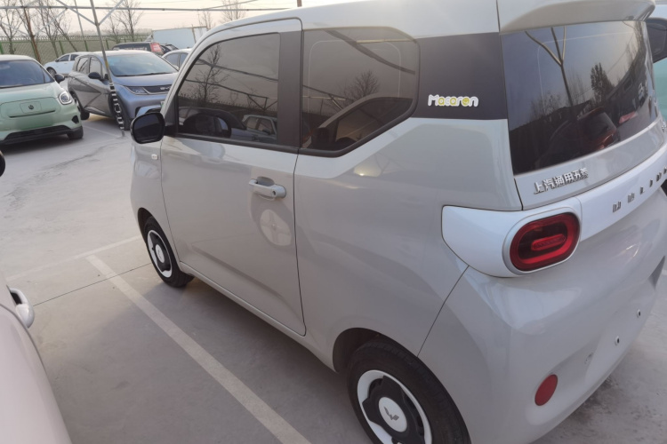 五菱汽车 宏光MINIEV 2024款 第三代 215km 青春版车身外观4