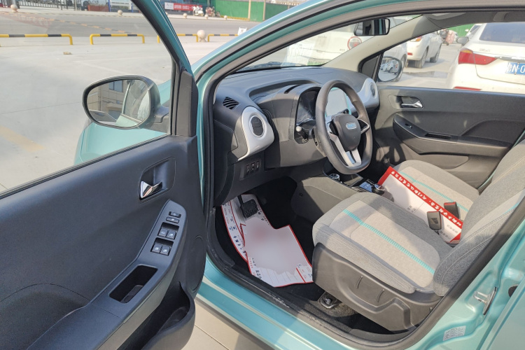 江铃集团新能源 易至EV2 2023款 吉祥版 201km 舒适型中控内饰7003