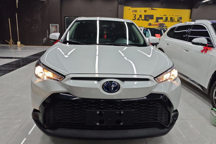 丰田 锋兰达 2023款 2.0L 智能电混双擎 领先版车身外观2