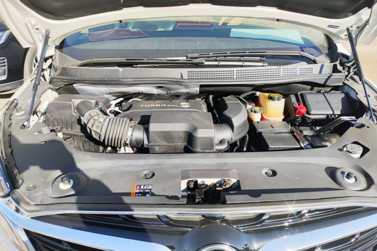 别克GL8 2021款 ES陆尊 653T 豪华型机舱底盘24