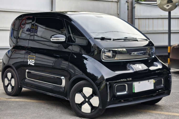 宝骏KiWi EV 2023款 智潮版 磷酸铁锂车身外观6002