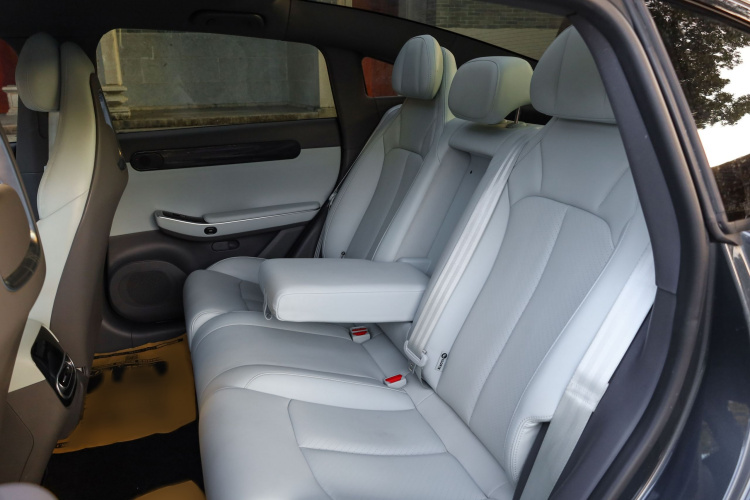 零跑汽车 零跑C01 2023款 525舒享版中控内饰7012