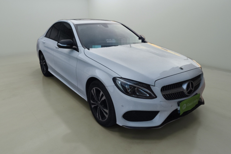 奔驰C级 2018款 C 200 运动版车身外观3