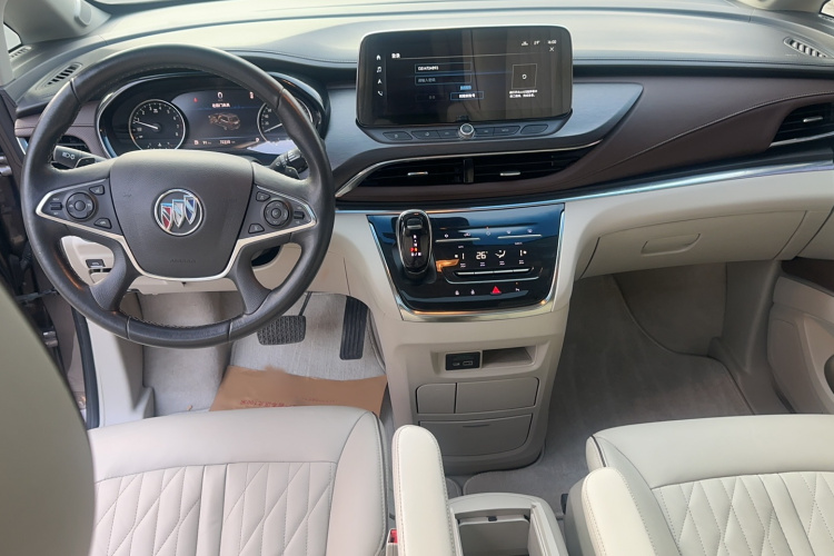 别克GL8 2022款 陆上公务舱 652T 豪华型中控内饰7002