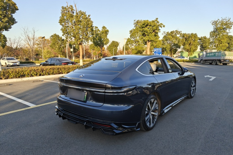 蔚来ET7 2024款 75kWh 行政版车身外观6006