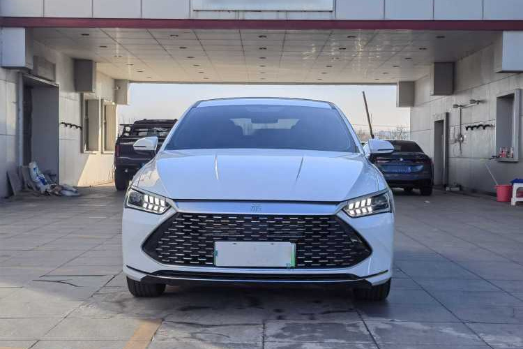 比亚迪 秦PLUS 2024款 荣耀版 DM-i 55KM领先型车身外观6003