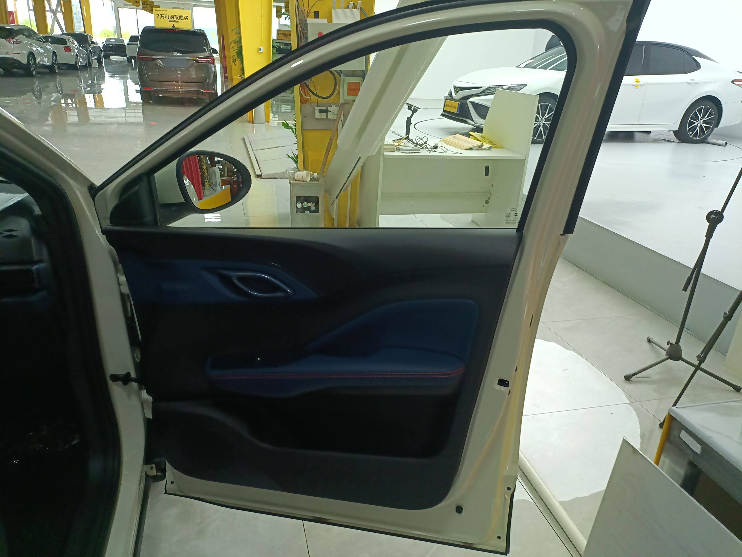 比亚迪 海鸥 2025款 305km 活力版