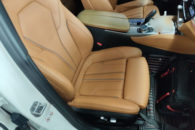 宝马5系(进口) 2018款 525i M运动套装局部细节41